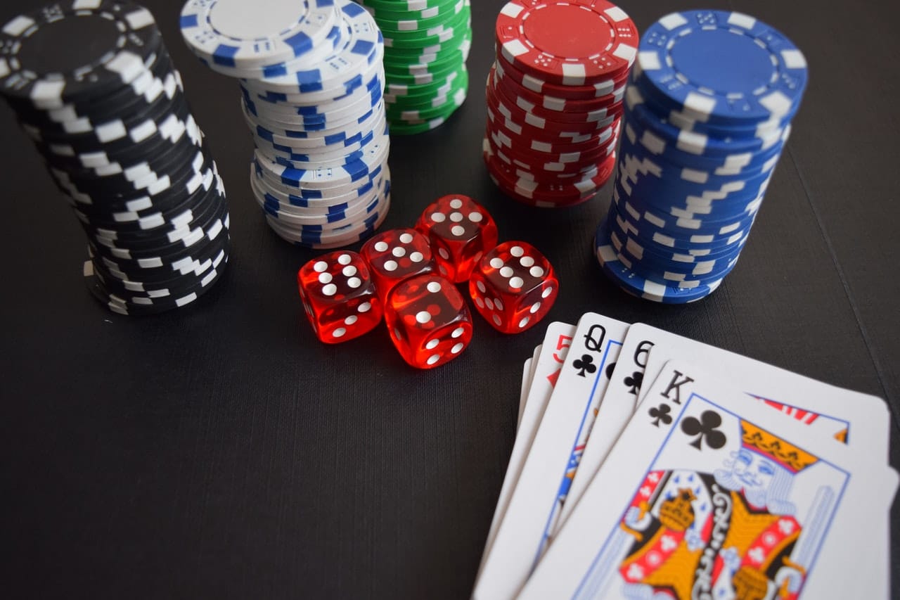 The Negative Effects of Gambling on Family | Kingsway Recovery
